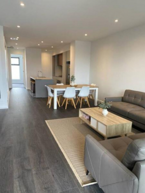 Modern oasis, Rockbank